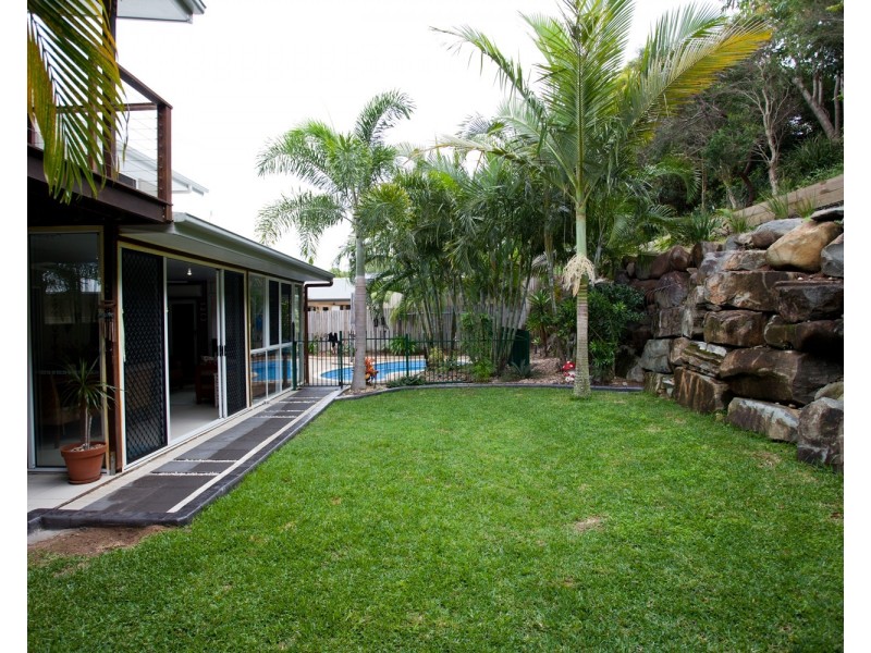 7 Navigator Court, Shoal Point QLD 4750