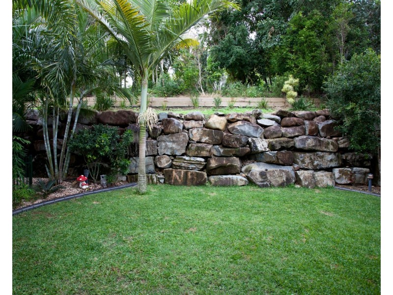 7 Navigator Court, Shoal Point QLD 4750