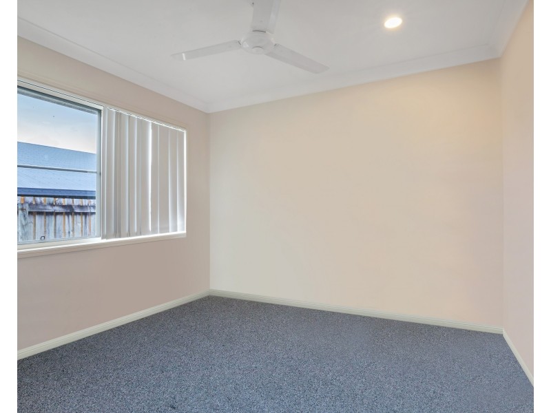 17 James Cook Drive, Rural View QLD 4740