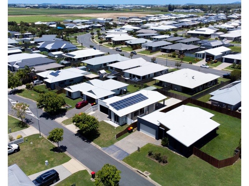 21 Beachwood Circuit, Bakers Creek QLD 4740