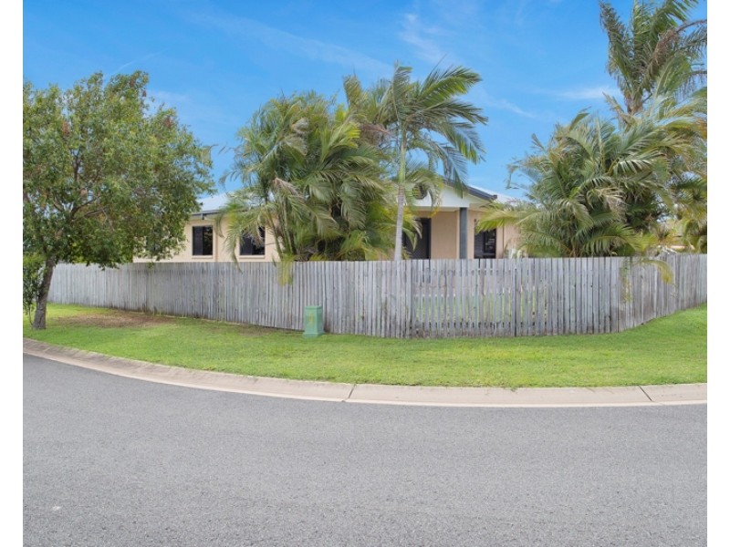 44 Hangan Street, Bucasia QLD 4750