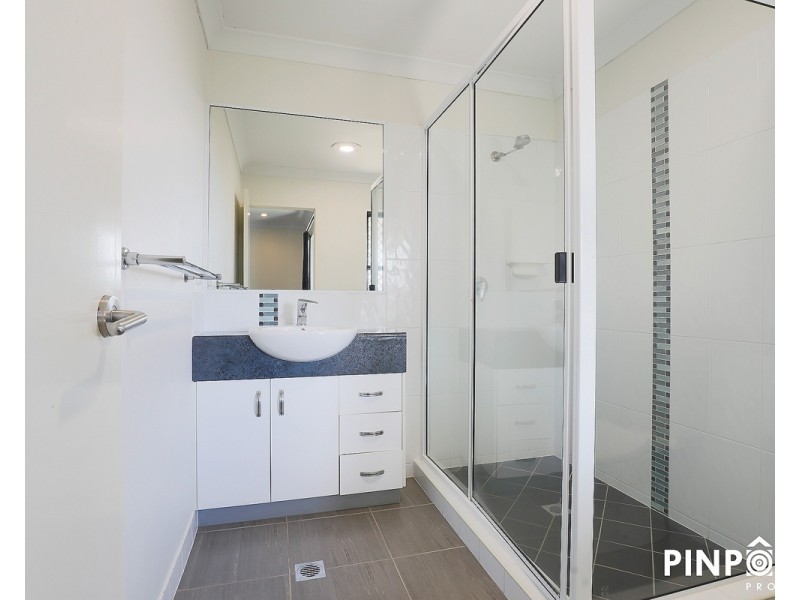 37 Montgomery Street, Rural View QLD 4740