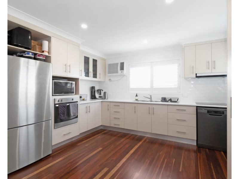 22 Warland Street, South Mackay QLD 4740