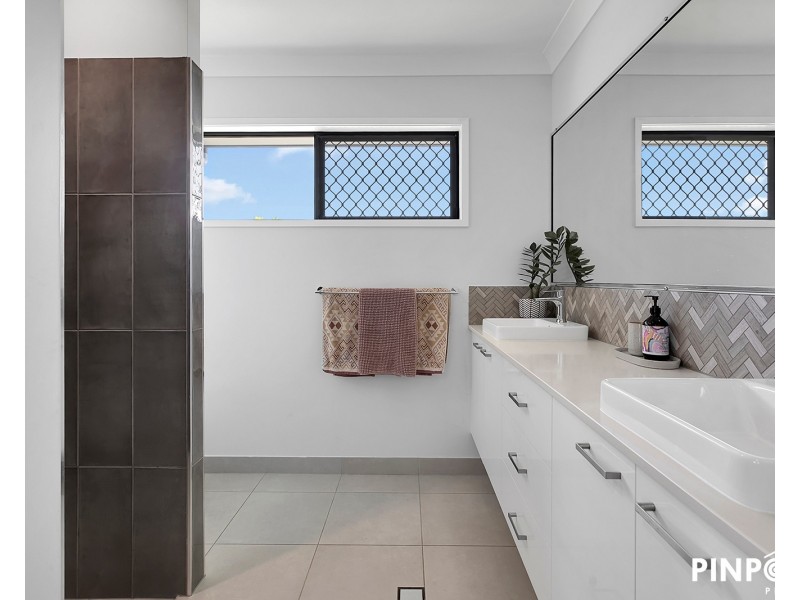 5 Shearwater Street, Shoal Point QLD 4750