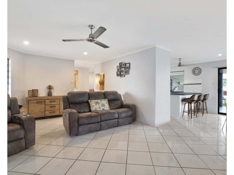 13 Victor Avenue, Glenella QLD 4740