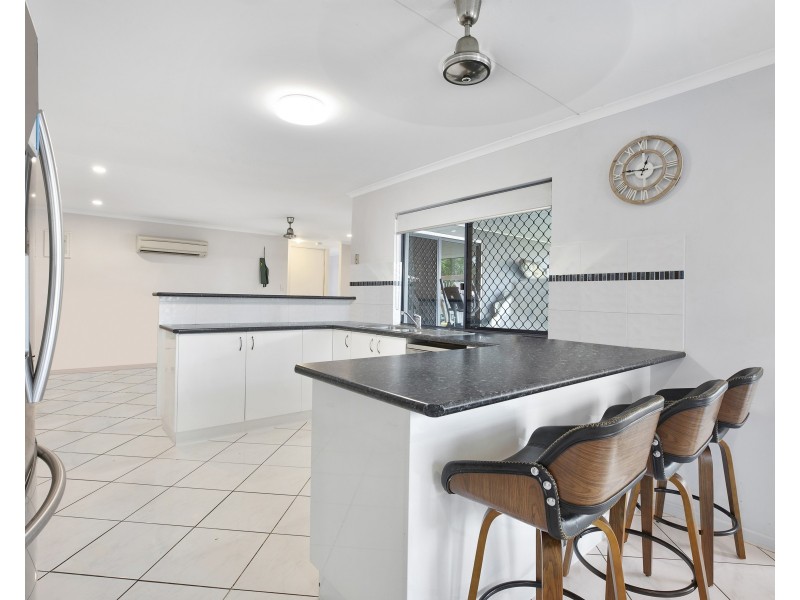 13 Victor Avenue, Glenella QLD 4740