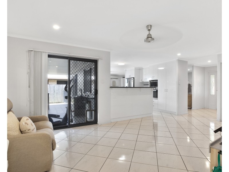 13 Victor Avenue, Glenella QLD 4740