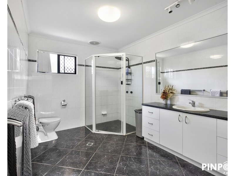 13 Victor Avenue, Glenella QLD 4740