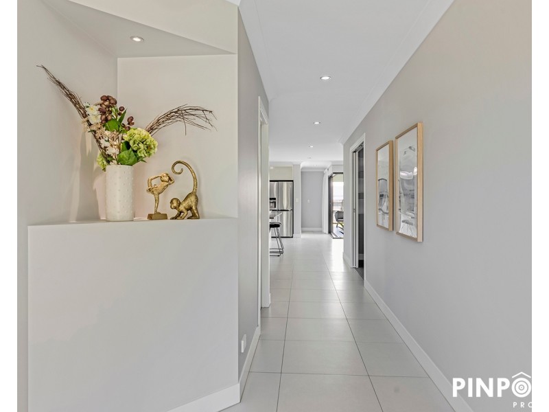 8 Oysterlee Street, Beaconsfield QLD 4740