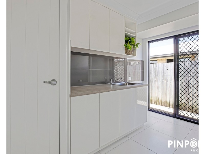 8 Oysterlee Street, Beaconsfield QLD 4740