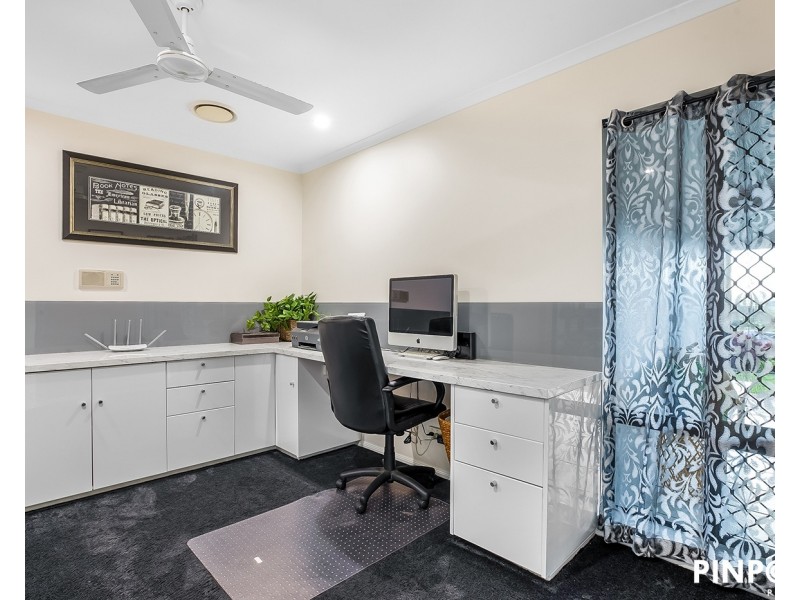 6 Essex Court, Richmond QLD 4740