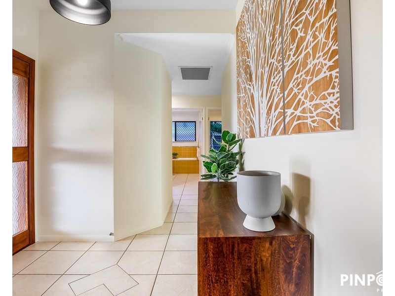 6 Essex Court, Richmond QLD 4740