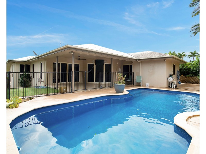 7 Gillies Court, Rural View QLD 4740