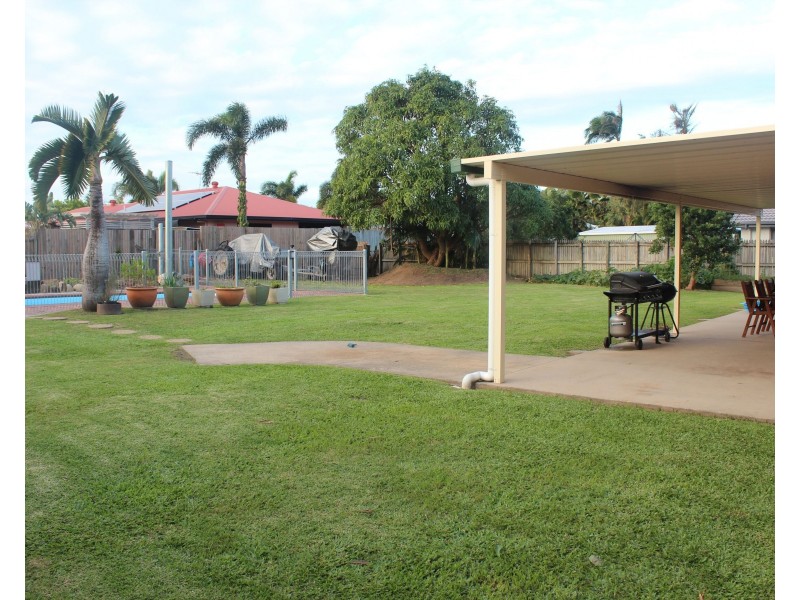 7 Sunset Beach Court, Shoal Point QLD 4750