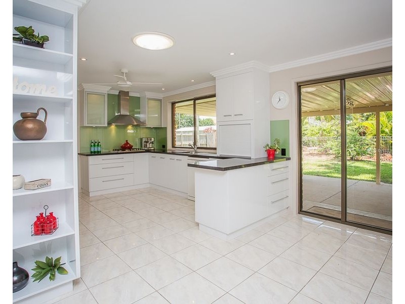 7 Sunset Beach Court, Shoal Point QLD 4750