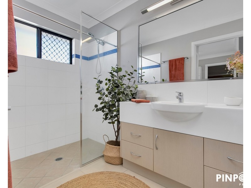 5 Grange Court, Eimeo QLD 4740