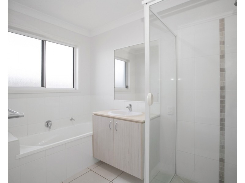 26 Scarborough Circuit, Blacks Beach QLD 4740