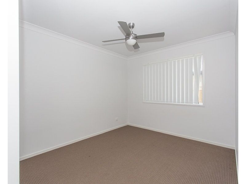 32 Phoenix Crescent, Rural View QLD 4740