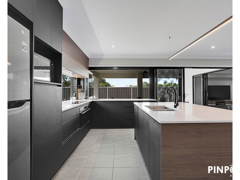 8 Eastbark Court, Richmond QLD 4740