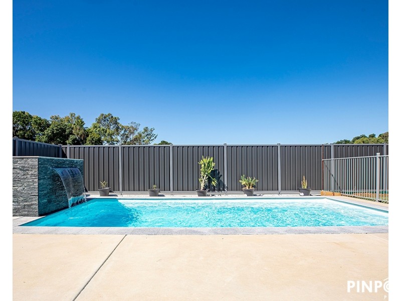 8 Eastbark Court, Richmond QLD 4740
