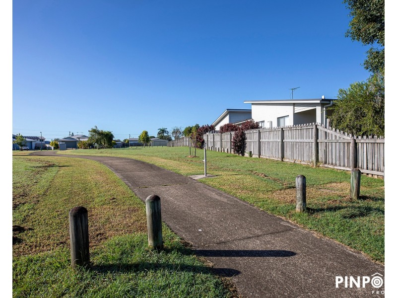 2/25 Reef Drive, Sarina QLD 4737