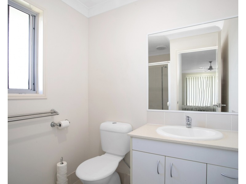 2/46 Millenium Drive, Sarina QLD 4737
