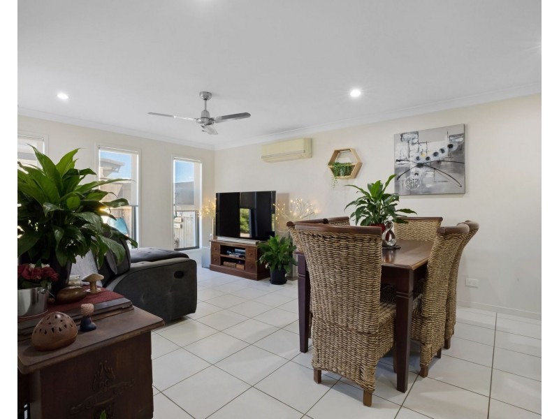 2/24 Farming Road, Ooralea QLD 4740