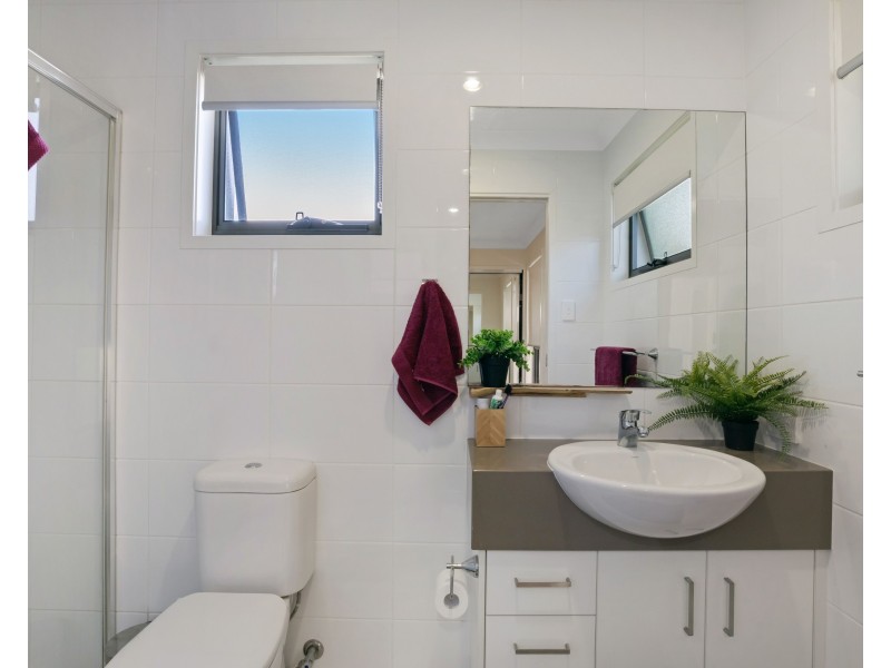 2/24 Farming Road, Ooralea QLD 4740