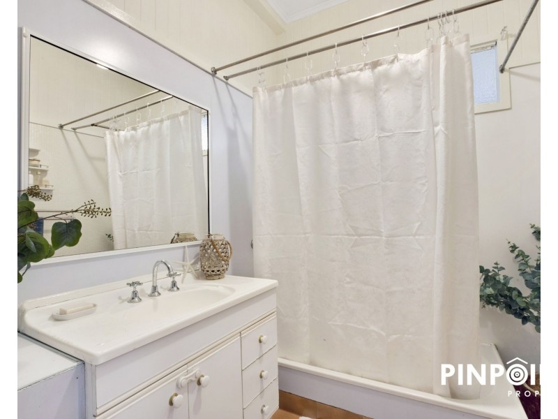 37 Schaefer Street, West Mackay QLD 4740