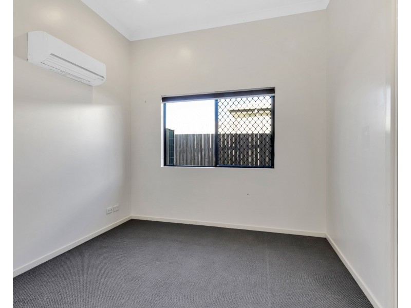 22 Dobinson Street, Bucasia QLD 4750