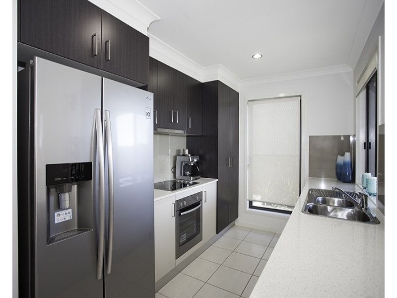 2/35 Makybe Diva Drive, Ooralea QLD 4740