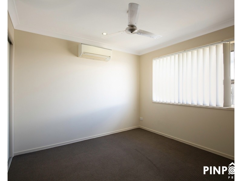 6 Halifax Place, Rural View QLD 4740