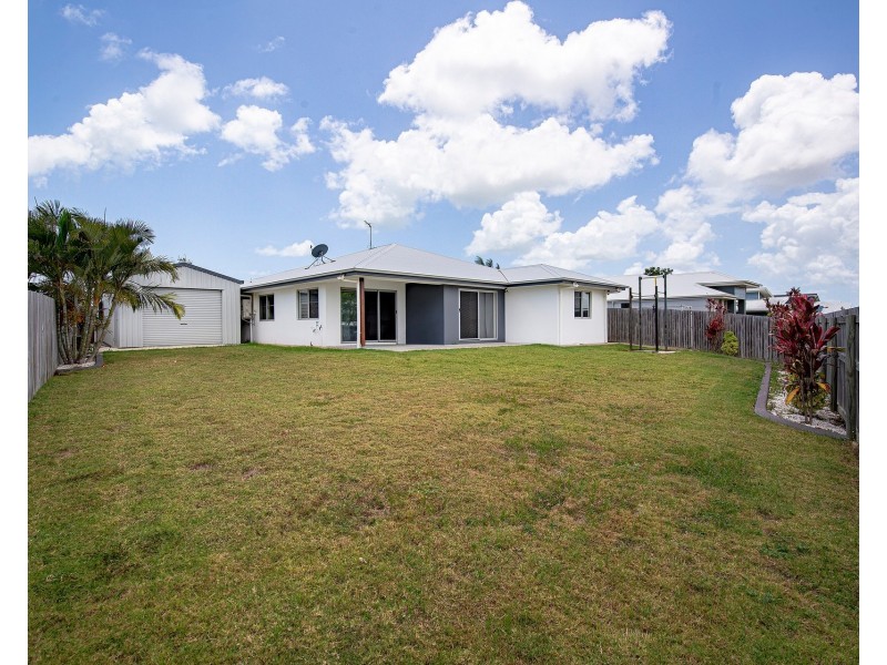 19 Phoenix Crescent, Rural View QLD 4740