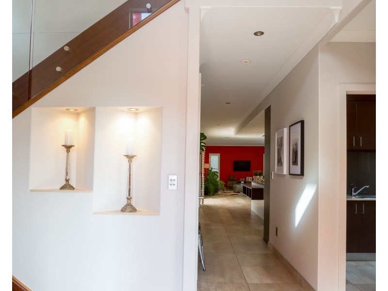 24 Reef Parade, East Mackay QLD 4740