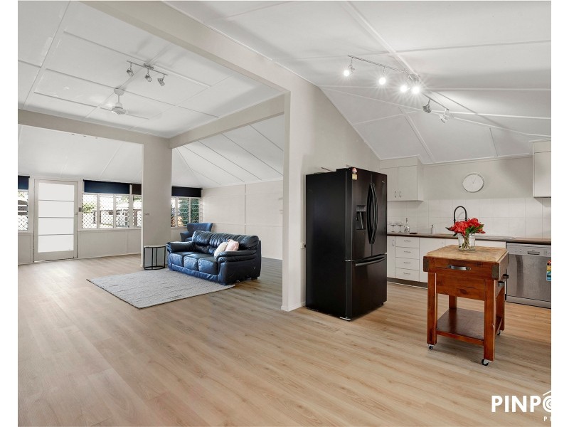 22 Mary Street, West Mackay QLD 4740
