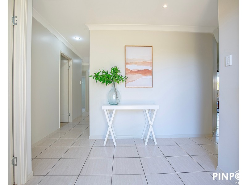 20 Cutfield Street, Glenella QLD 4740
