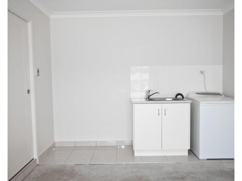 1/66 West Street, Sarina QLD 4737