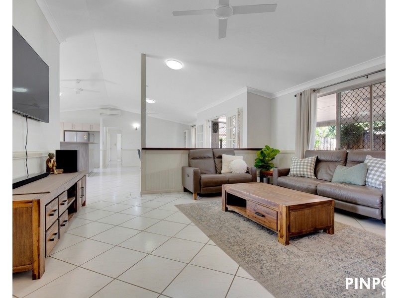 60 Bradman Drive, Glenella QLD 4740