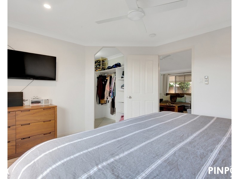 60 Bradman Drive, Glenella QLD 4740