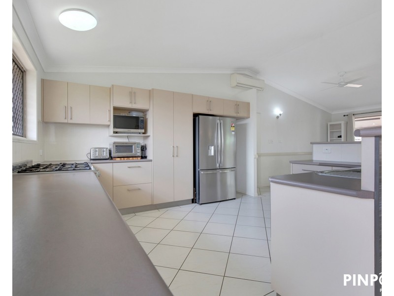 60 Bradman Drive, Glenella QLD 4740