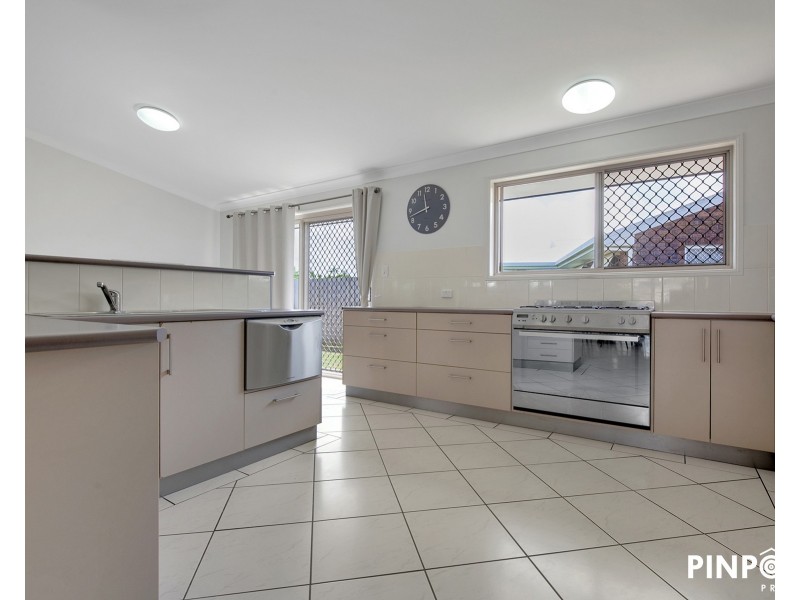 60 Bradman Drive, Glenella QLD 4740