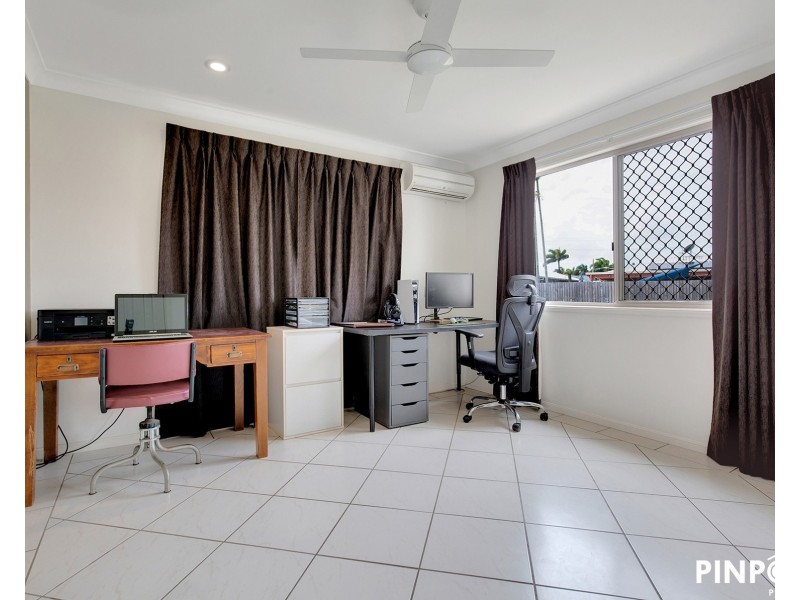 60 Bradman Drive, Glenella QLD 4740