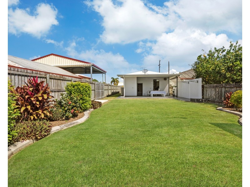 60 Edward Street, South Mackay QLD 4740