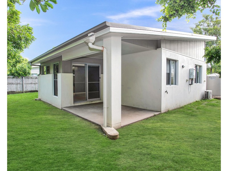 2/13 Anzac Street, Sarina QLD 4737