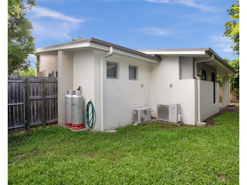 2/13 Anzac Street, Sarina QLD 4737