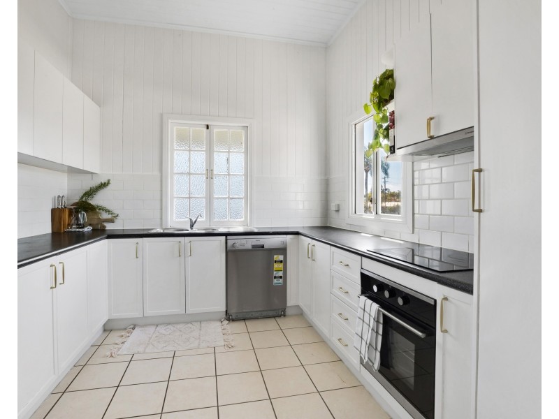 83 Scott Street, South Mackay QLD 4740