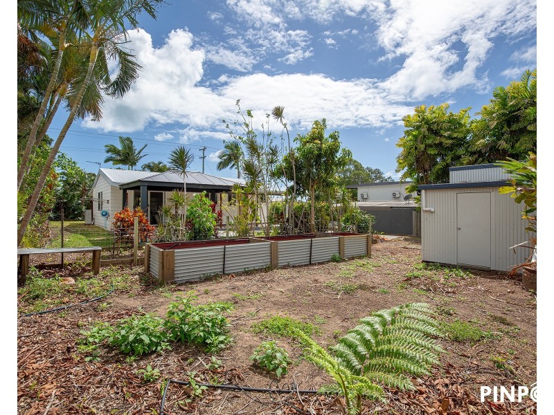 49 Blacks Beach Road, Blacks Beach QLD 4740