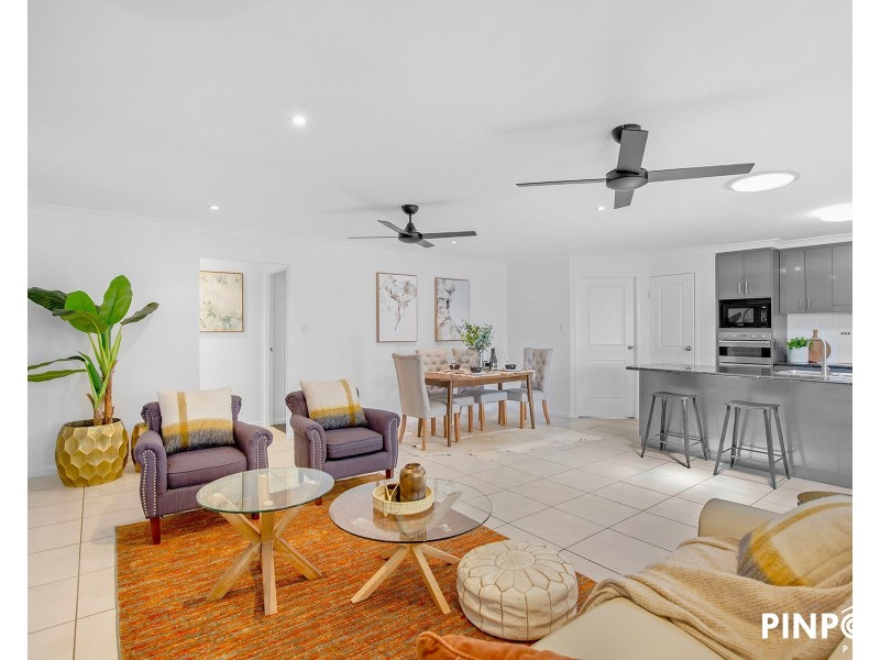10 Crofton Close, Rural View QLD 4740