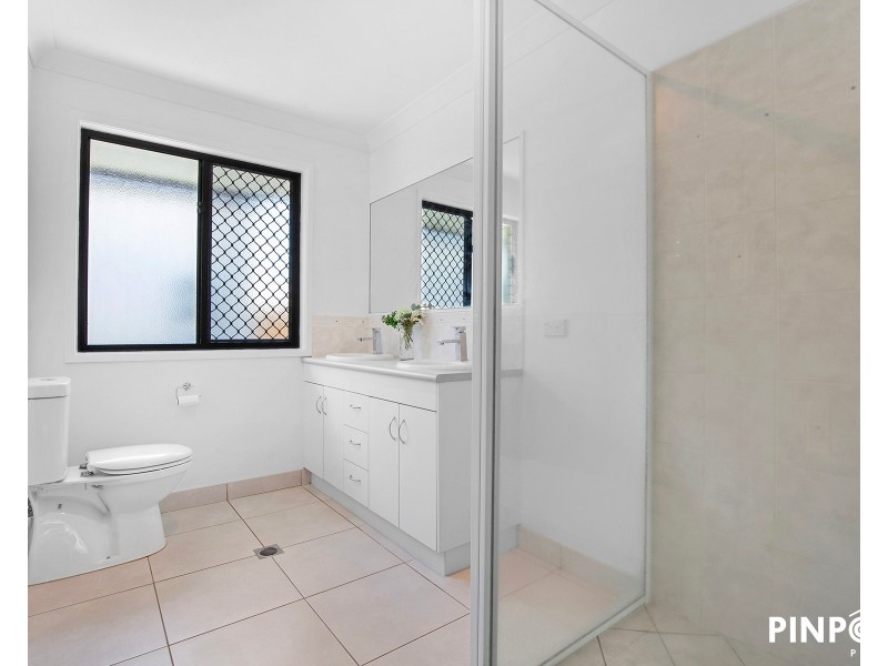 10 Crofton Close, Rural View QLD 4740