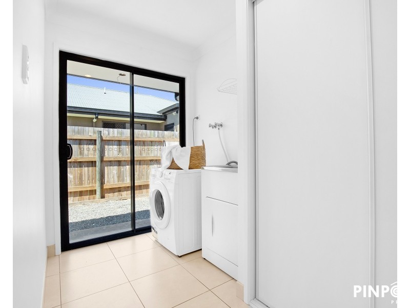 10 Crofton Close, Rural View QLD 4740
